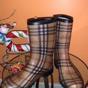 Authentic Burberry rainboots